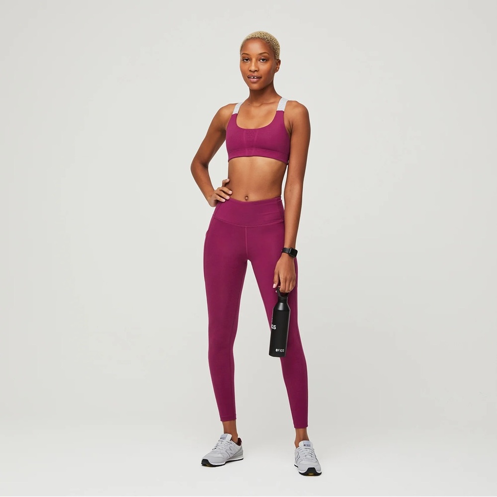 FIGS performance underscrub leggings and sports bra